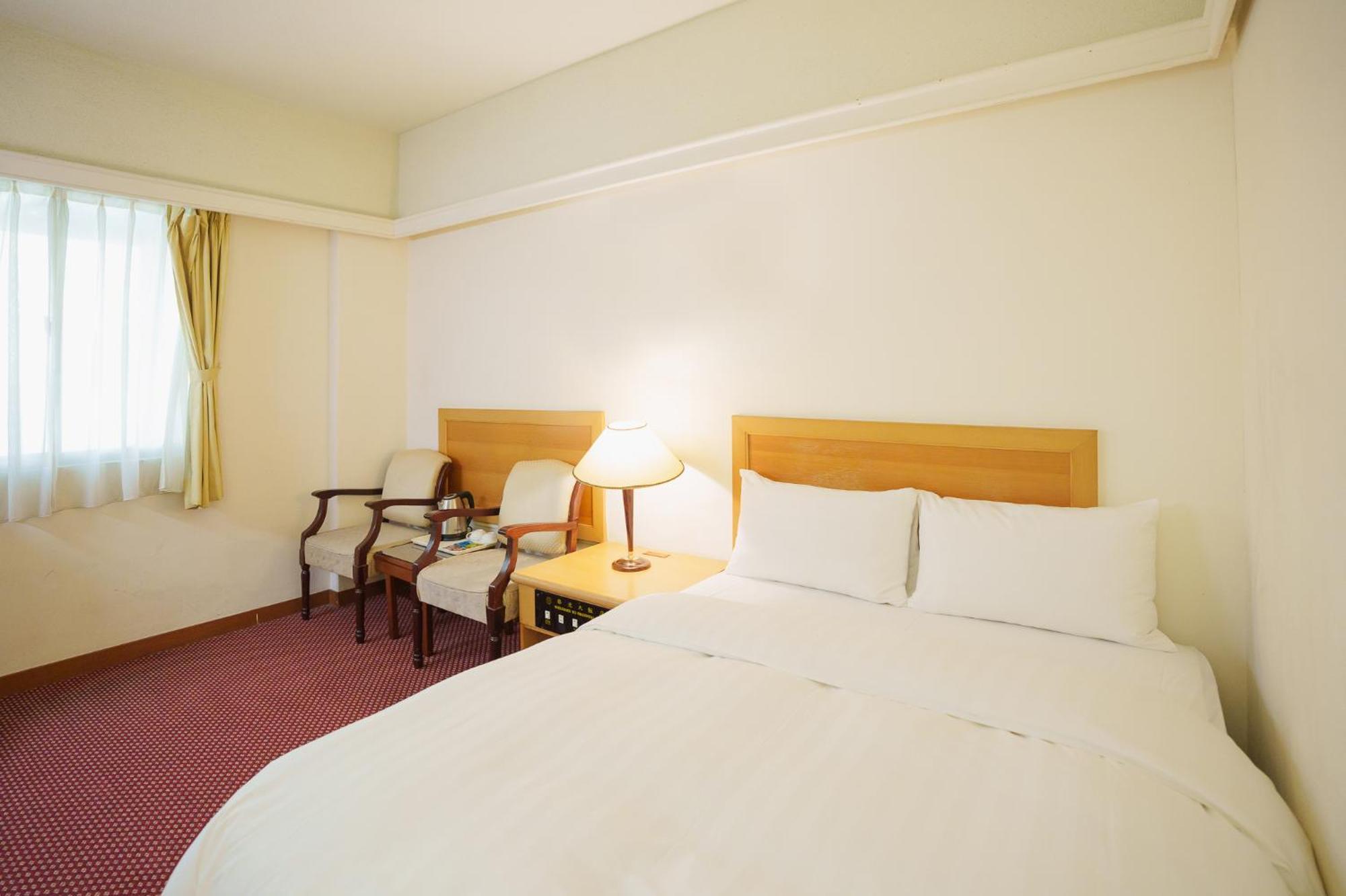 Oriental Hotel Tainan Exterior photo