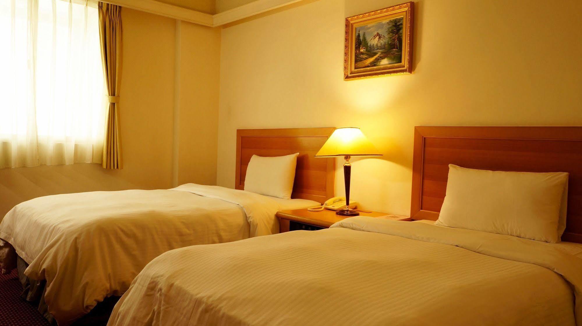 Oriental Hotel Tainan Exterior photo